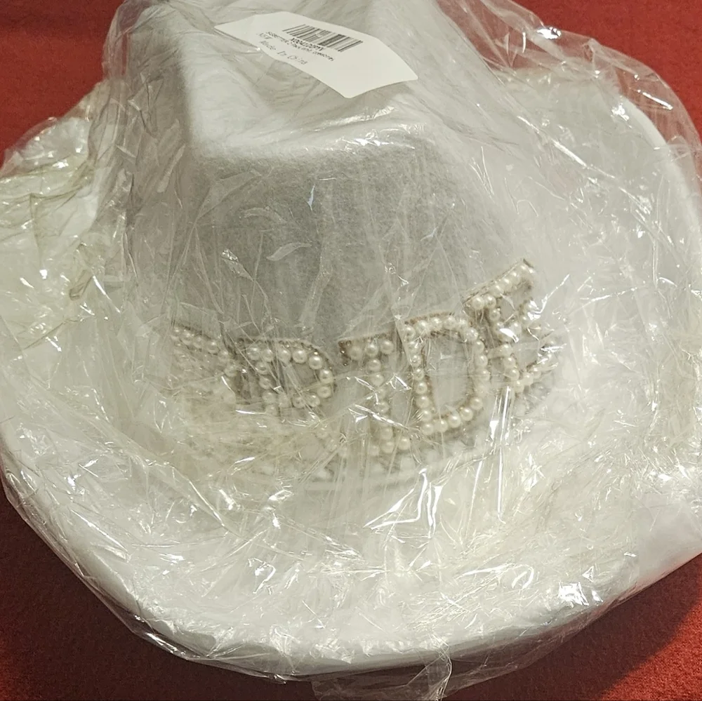 NEW 2 Pack White Bride Cowgirl Hat w/ Veil - Picture 13 of 13